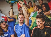 金年会电子-球员们相互支持鼓励，团队合作精神令人感动