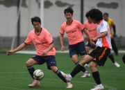 金年会电子-中国职业足球赛事激烈对抗，高潮展现