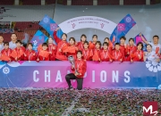 JNH体育-女子足球比赛中球员实力不凡