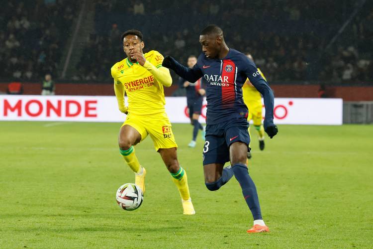 包含南特俱乐部后卫获得技术奖项，备战接下来比赛的词条