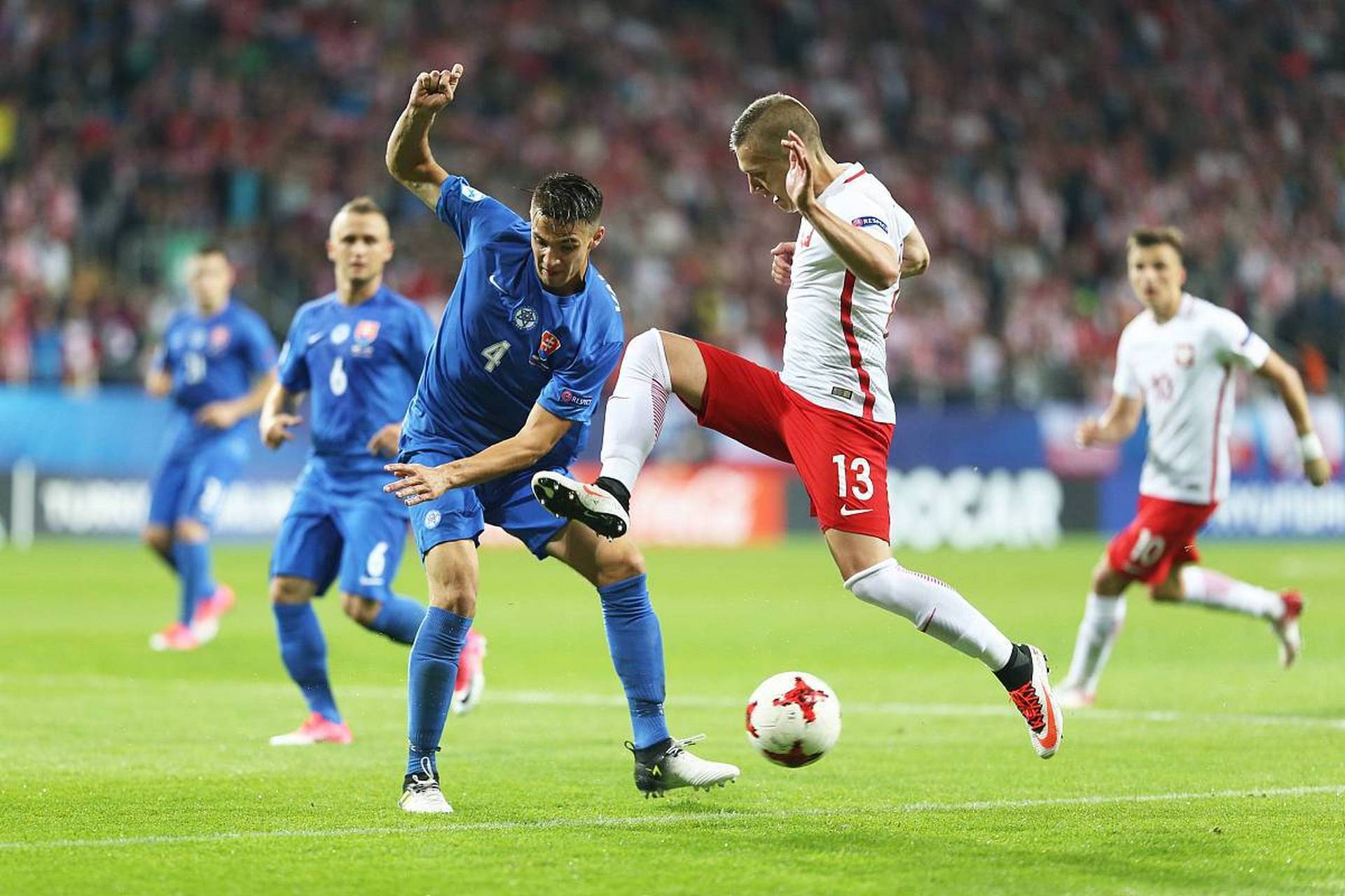 比利时力克荷兰，提前预定欧洲杯决赛名额的简单介绍