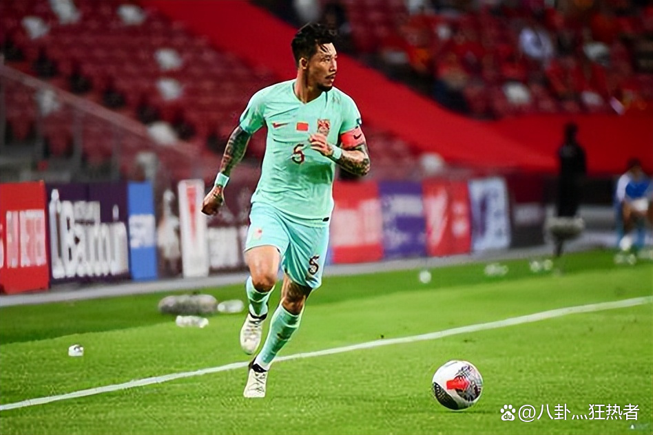 教练组研究新战术应对对手，球队备战备受关注