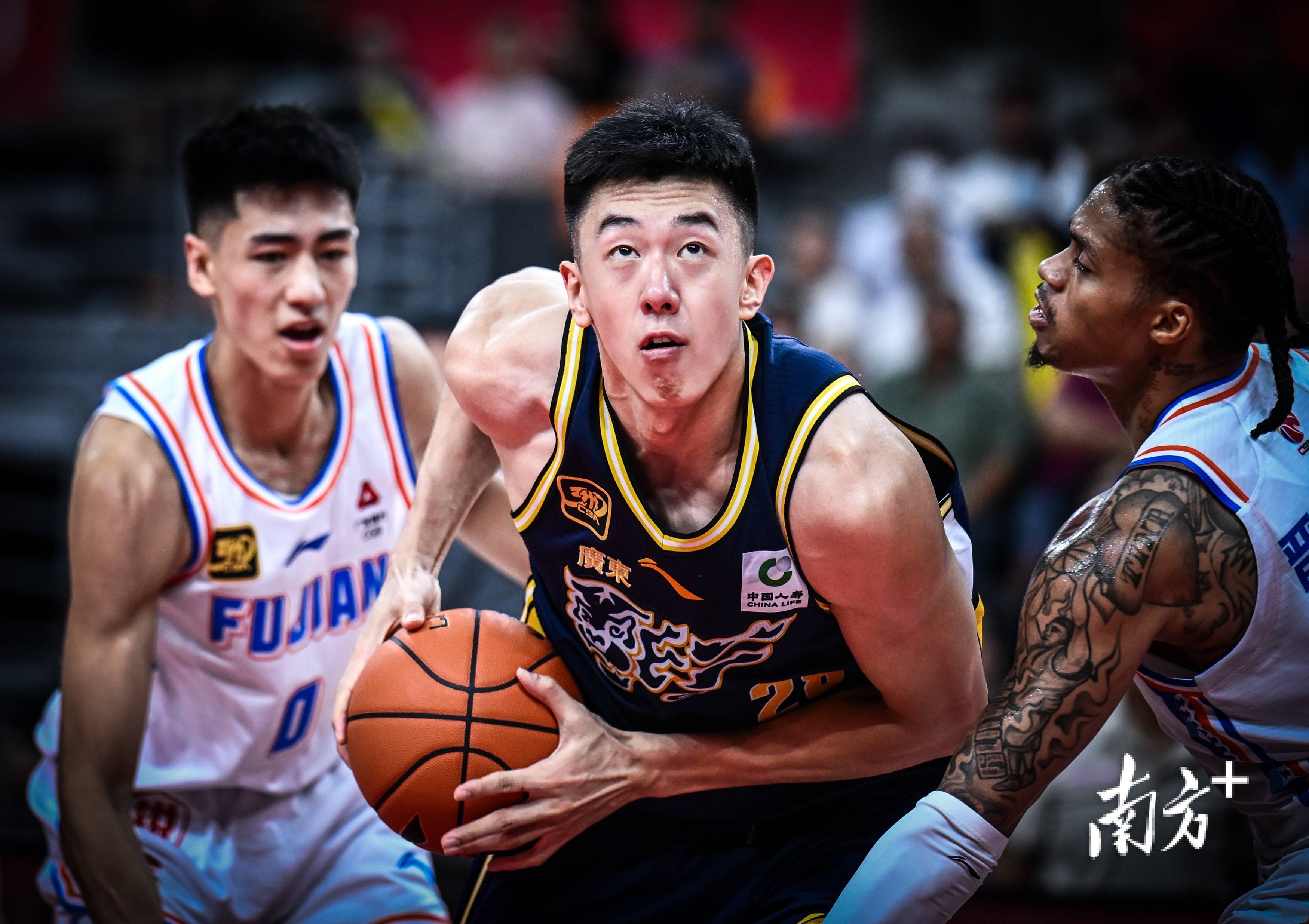 包含队内最佳得分手将在场上展示实力！辽宁对阵福建的词条