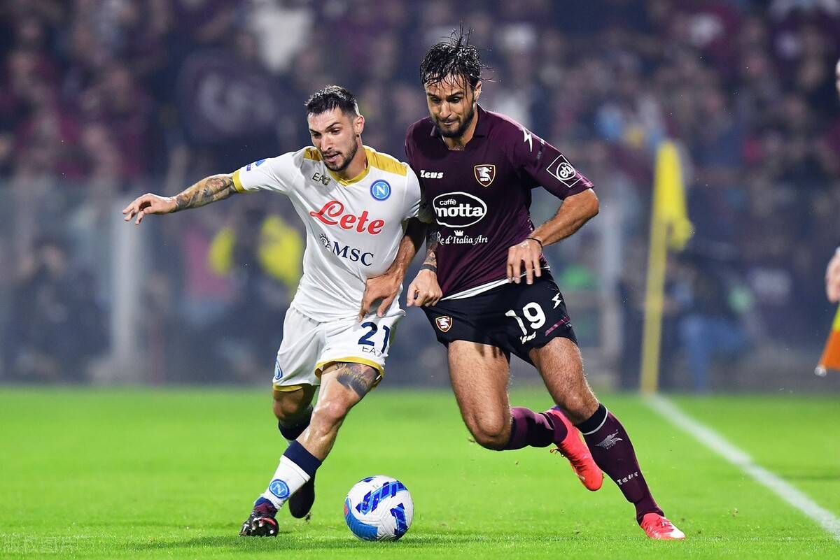 那不勒斯反客为主，决意击败切尔西保持不败