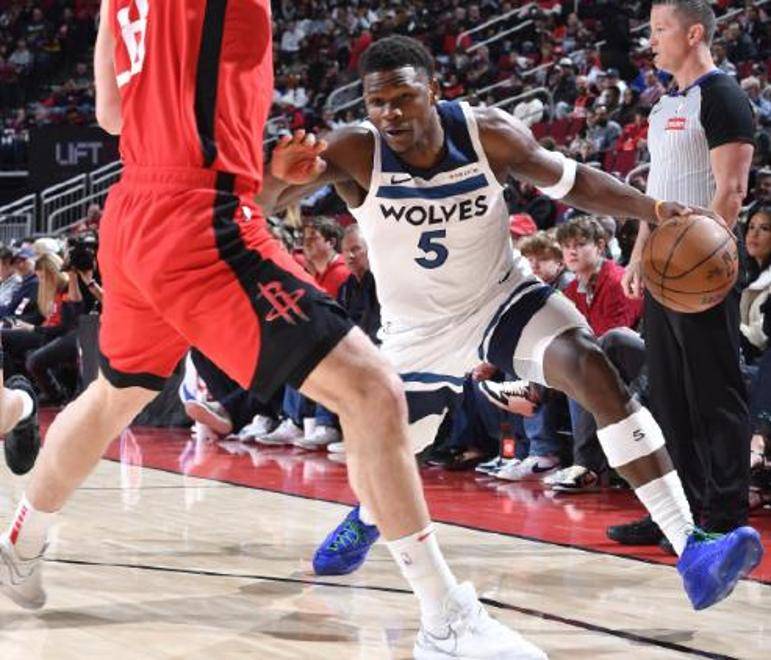 人前途未卜，恩比德屠城砍分再度豪取胜利