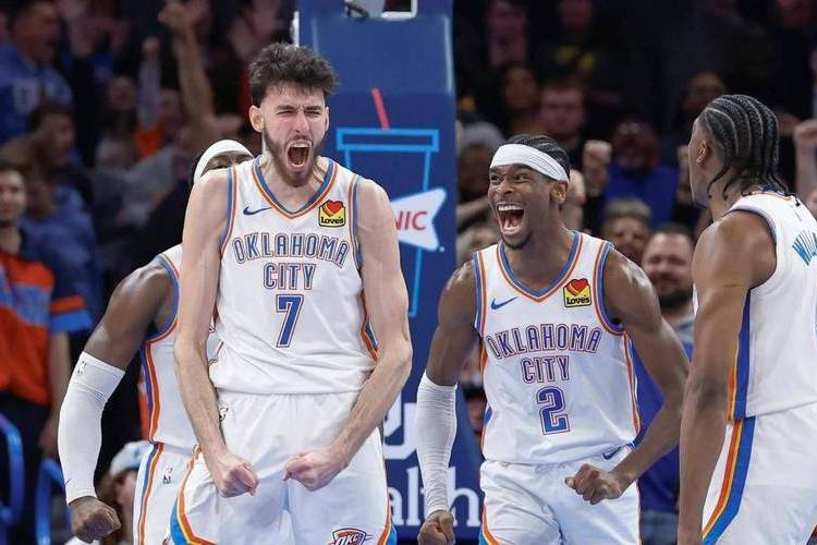 NBA球员们在季后赛中发挥出色