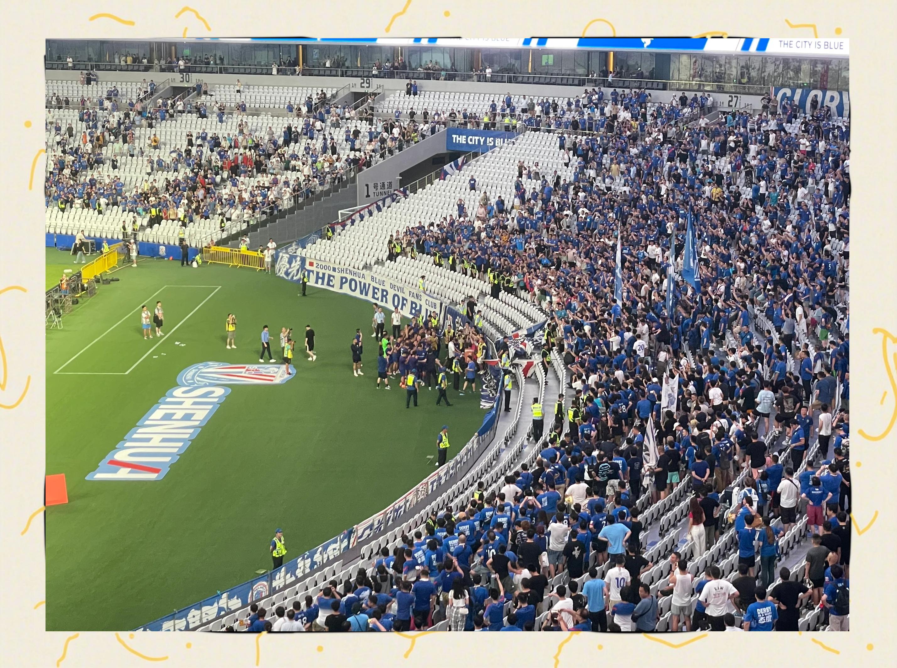 包含绝佳比赛场面展现,球迷情绪高涨的词条 包含绝佳比赛场面展现,球迷情绪高涨的词条