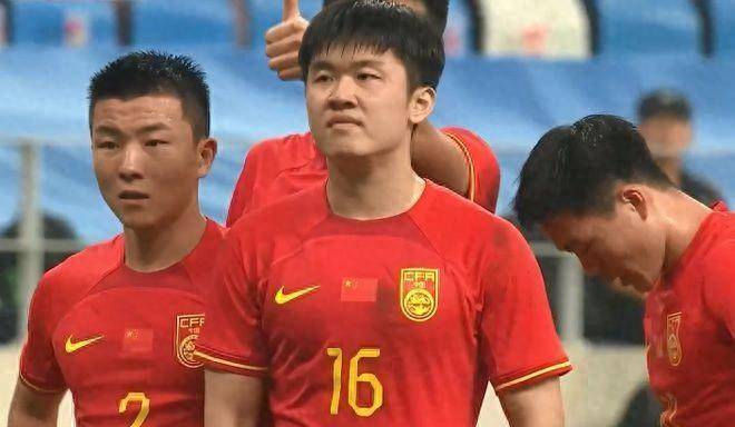 包含比利时-力克希腊，球队持续保持不败战绩，斗志强劲的词条