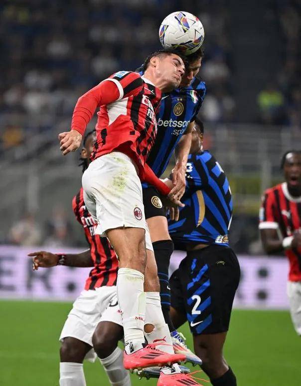 包含国际杯赛十场对决一触即发，激情澎湃的词条