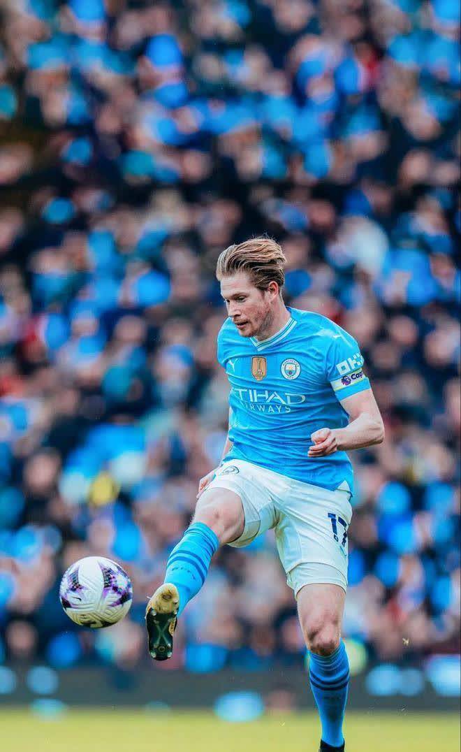 曼城主场告捷，凯文·德布劳内梅开二度