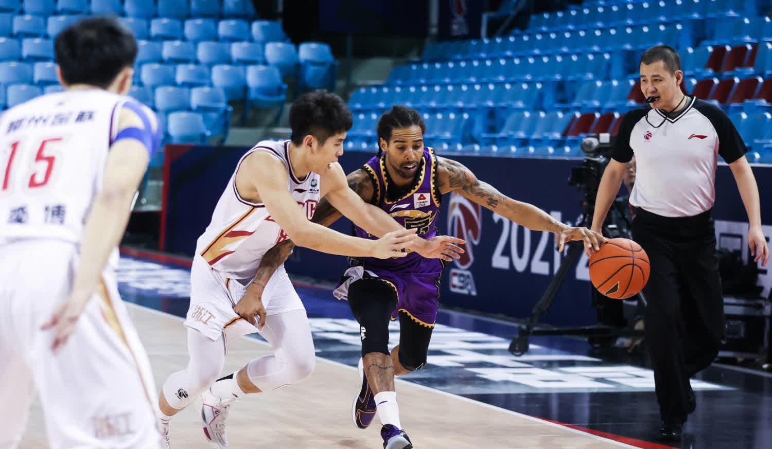 浙江队以惊人速度击败陕西队,跻身前列的简单介绍 浙江队以惊人速度击败陕西队,跻身前列的简单介绍