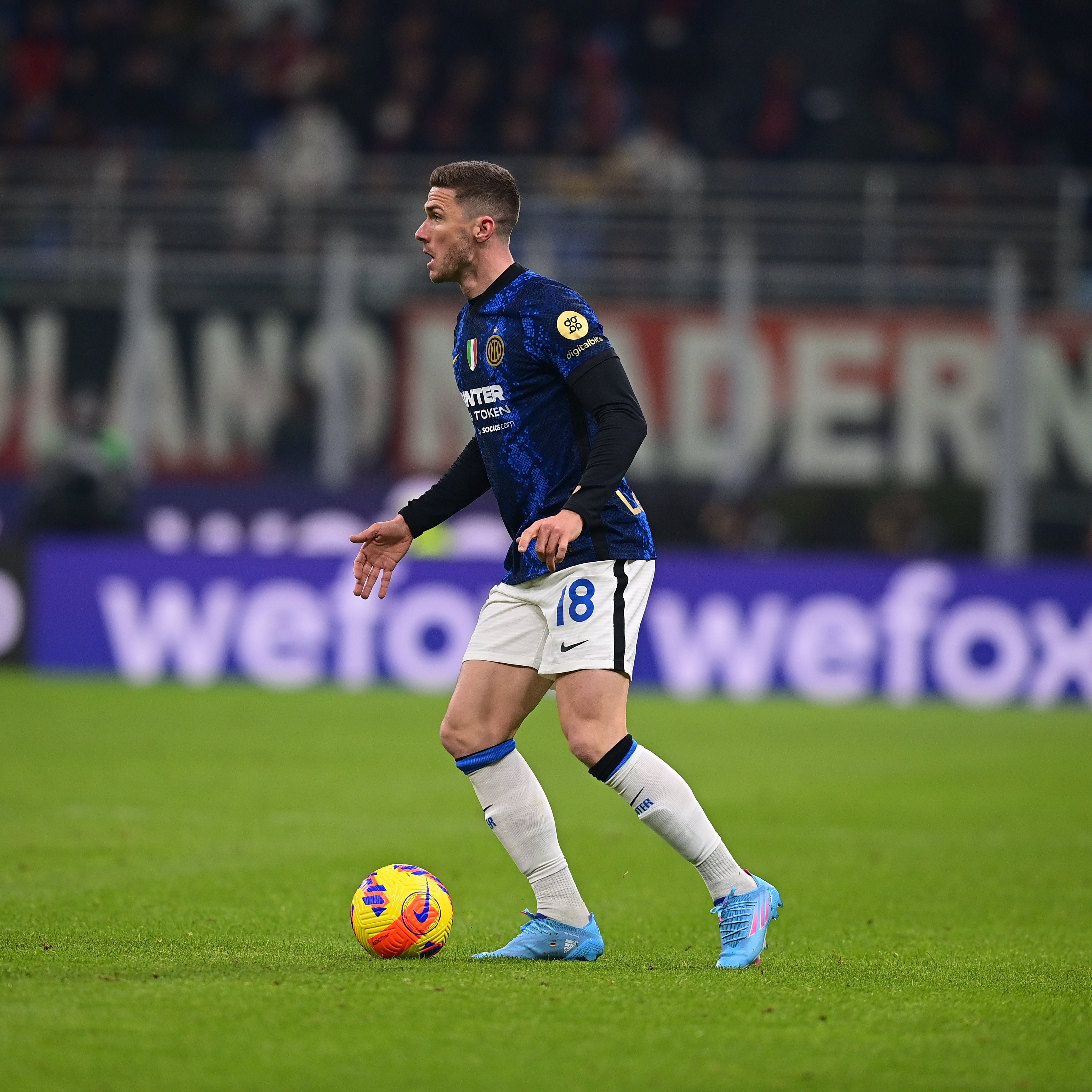 伤愈复出球员表现出色，重返球场迎回掌声的简单介绍