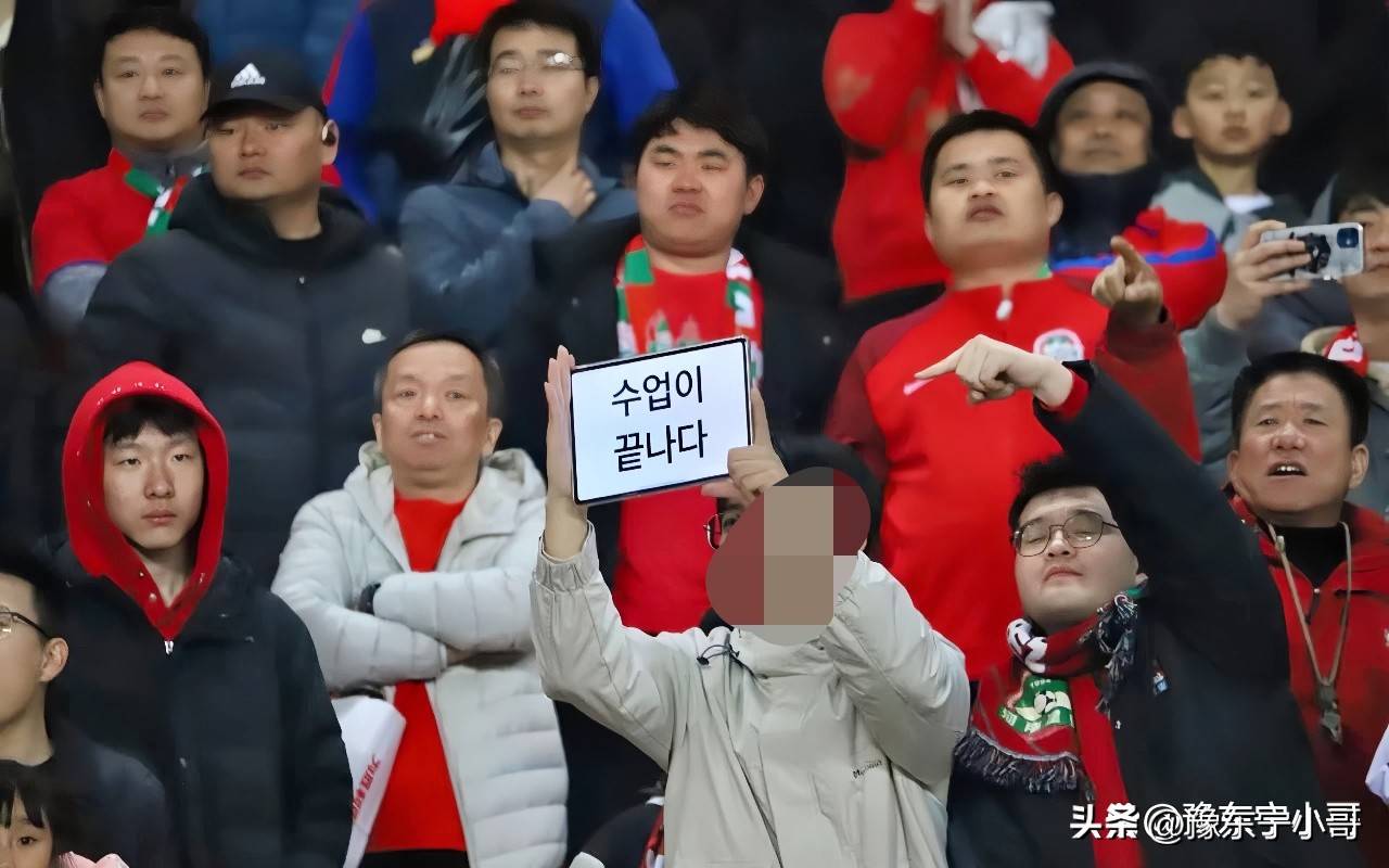 比分悬念引人入胜，球迷屏息以待的简单介绍