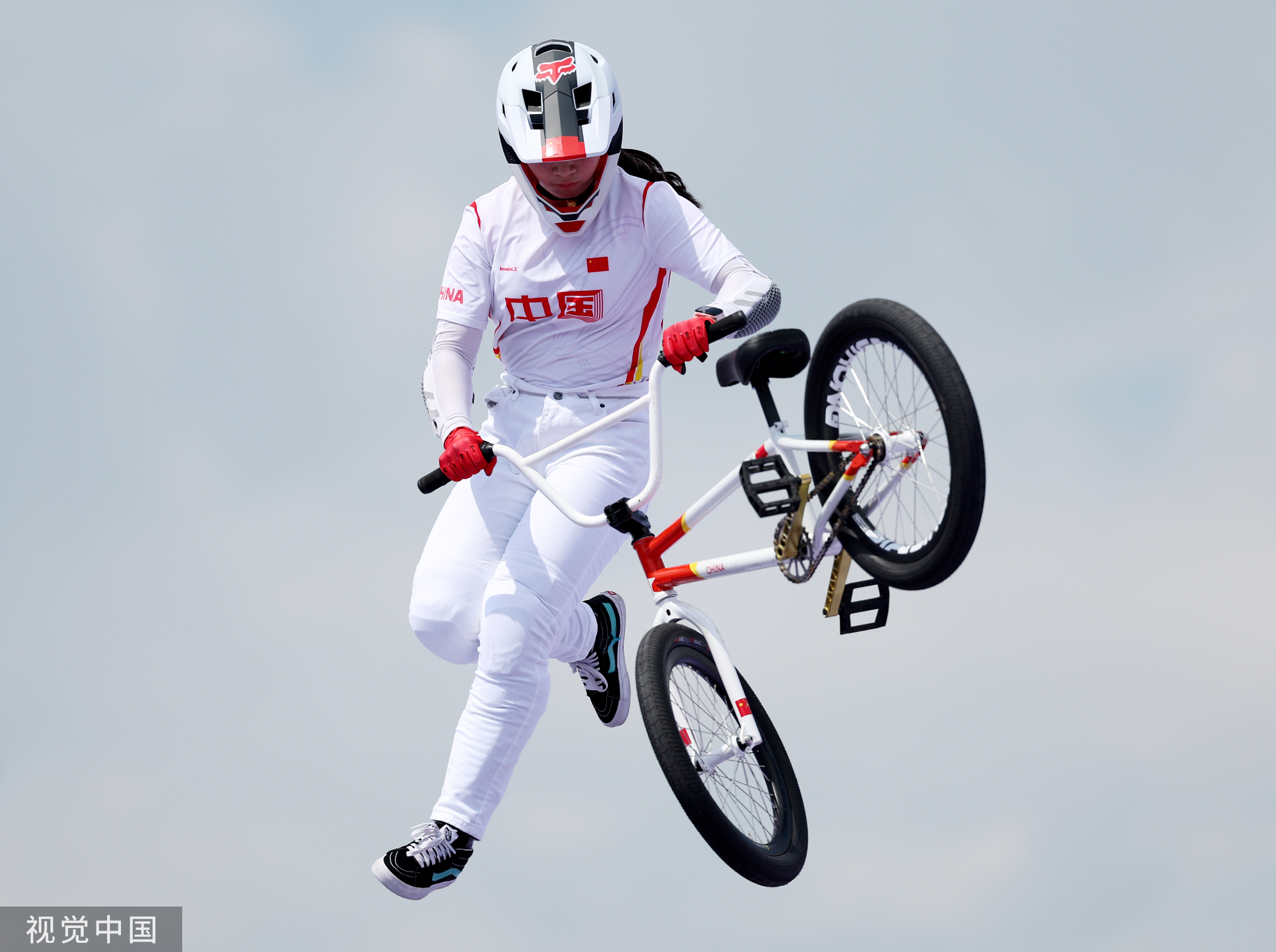 爱尔兰选手全力争夺小轮车赛 爱尔兰选手全力争夺小轮车赛