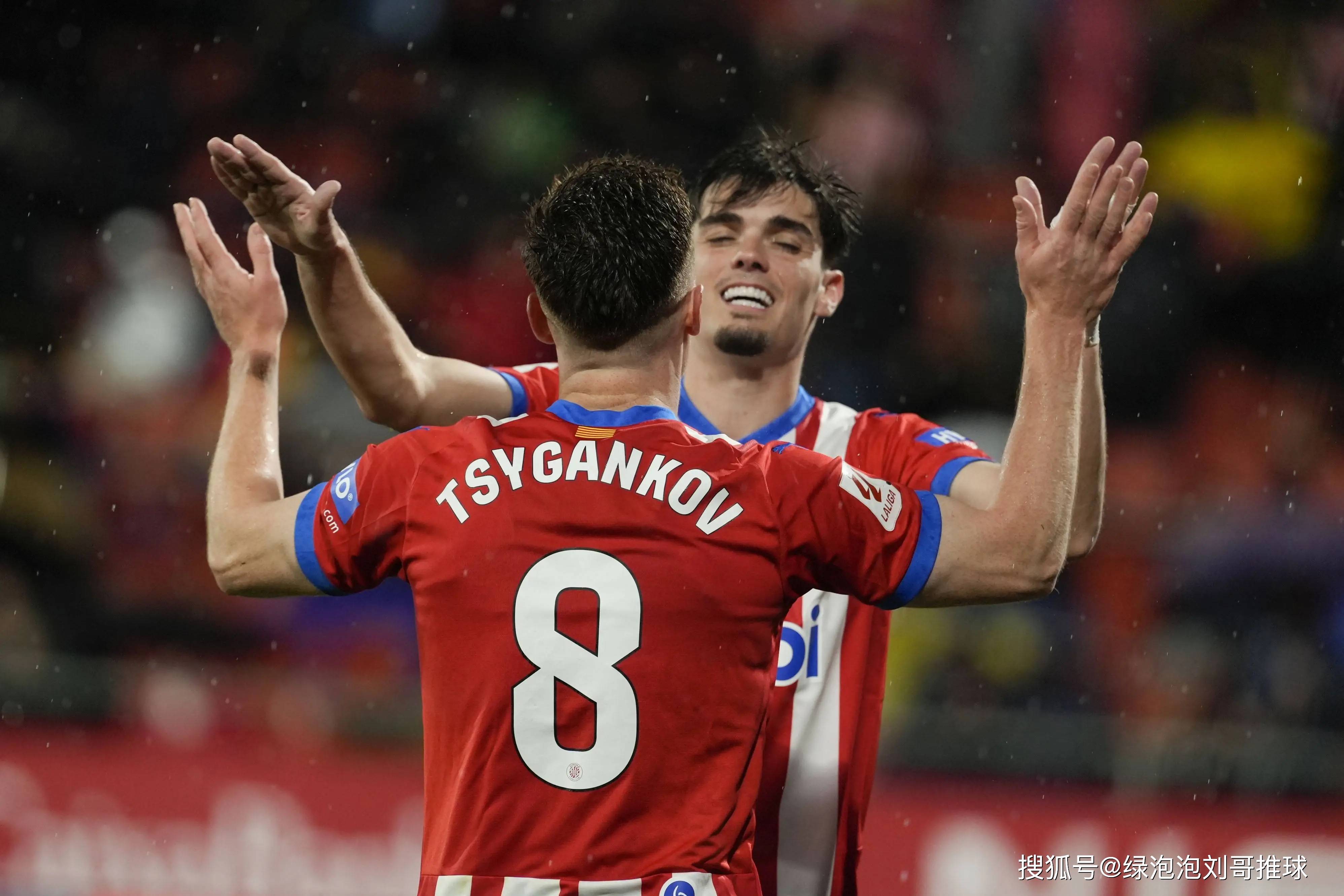 塞维利亚主场失利，小组出线前景堪忧的简单介绍