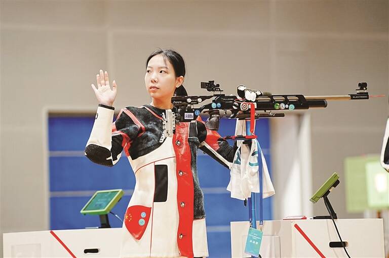 关于射击项目再添一金，选手实力突出的信息