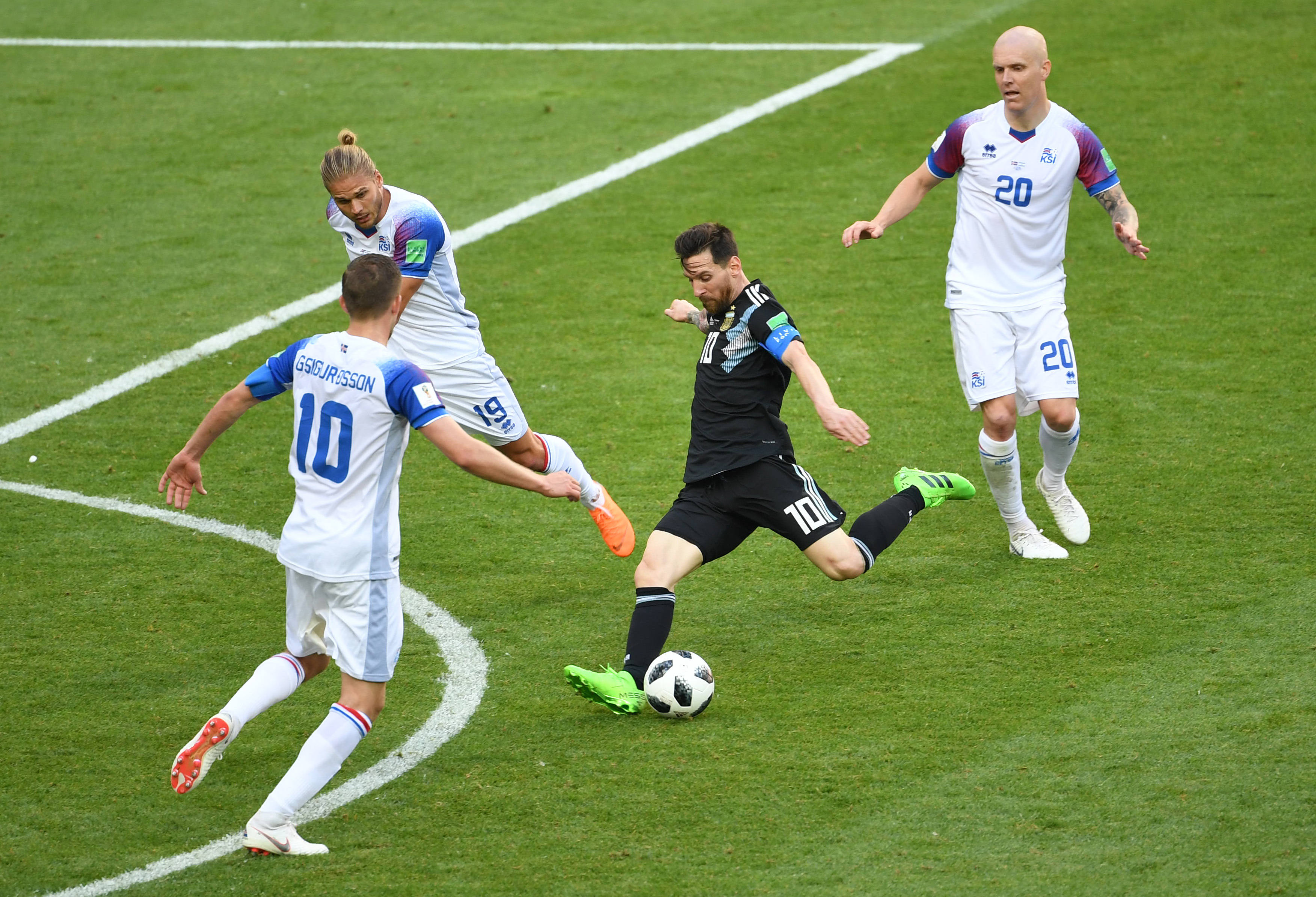 卢森堡队在欧预赛中实现全面崛起