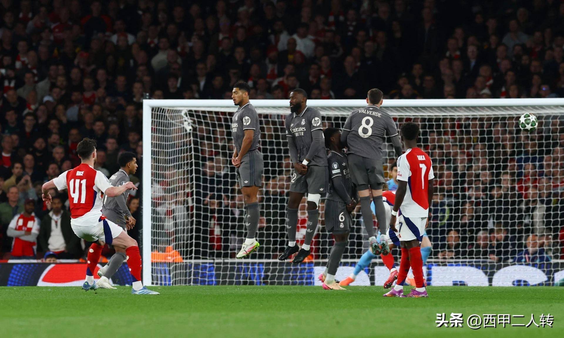 皇家马德里客场垂首,球迷情绪低落的简单介绍 皇家马德里客场垂首,球迷情绪低落的简单介绍