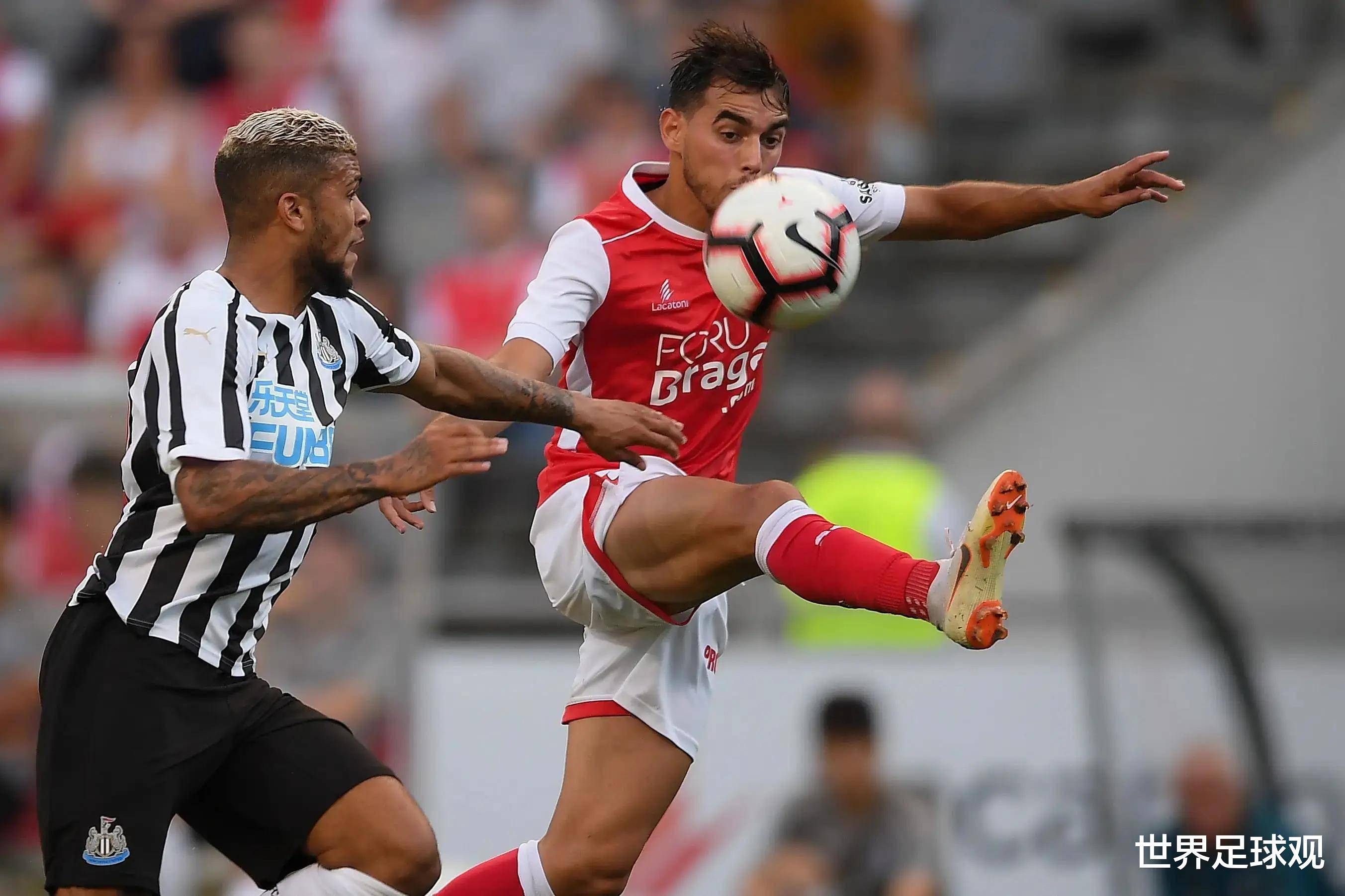 包含国际足球联赛大战即将打响,球员士气高涨备战的词条 包含国际足球联赛大战即将打响,球员士气高涨备战的词条