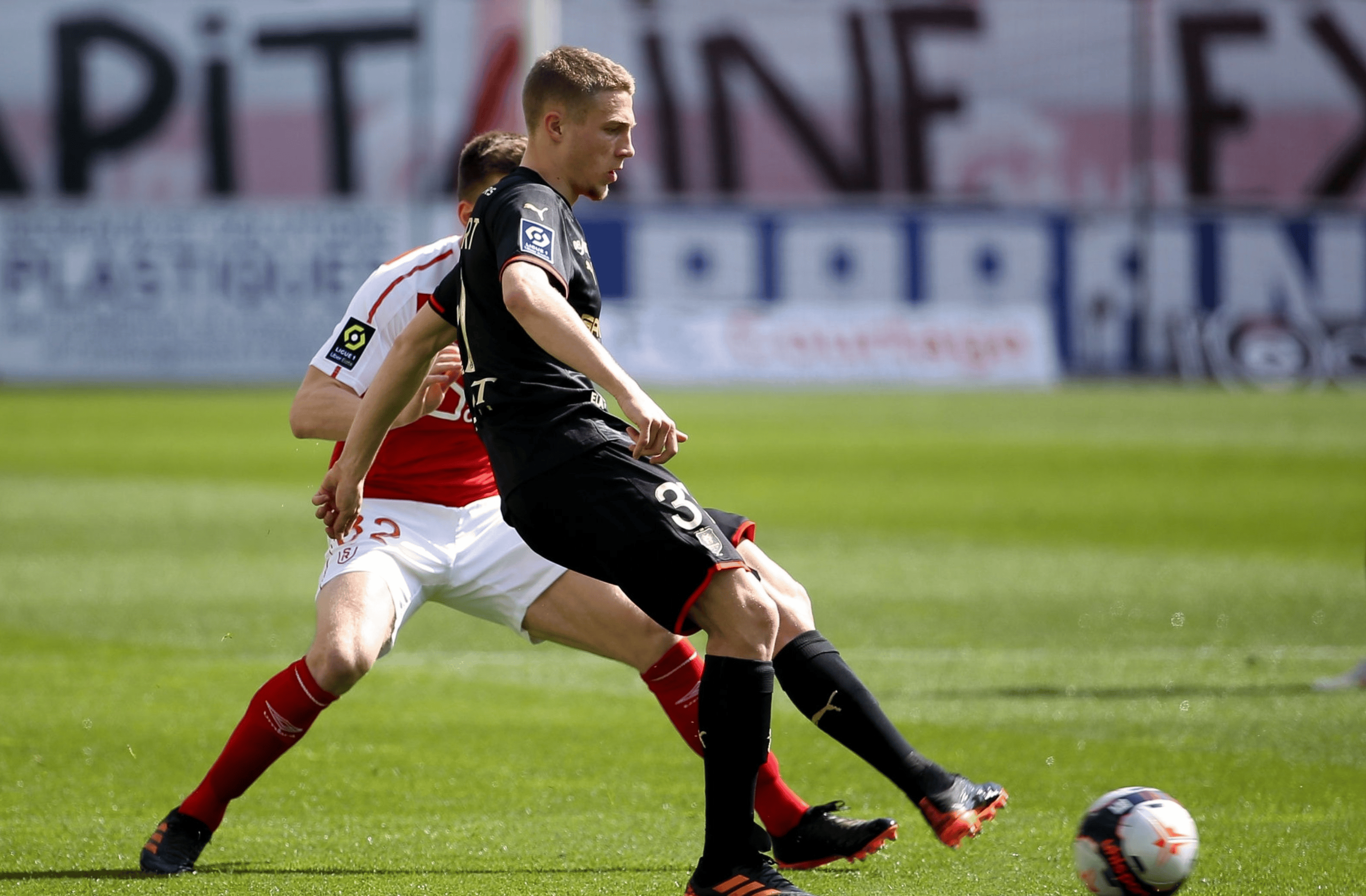 匈牙利队战胜斯洛伐克，跻身淘汰赛的简单介绍