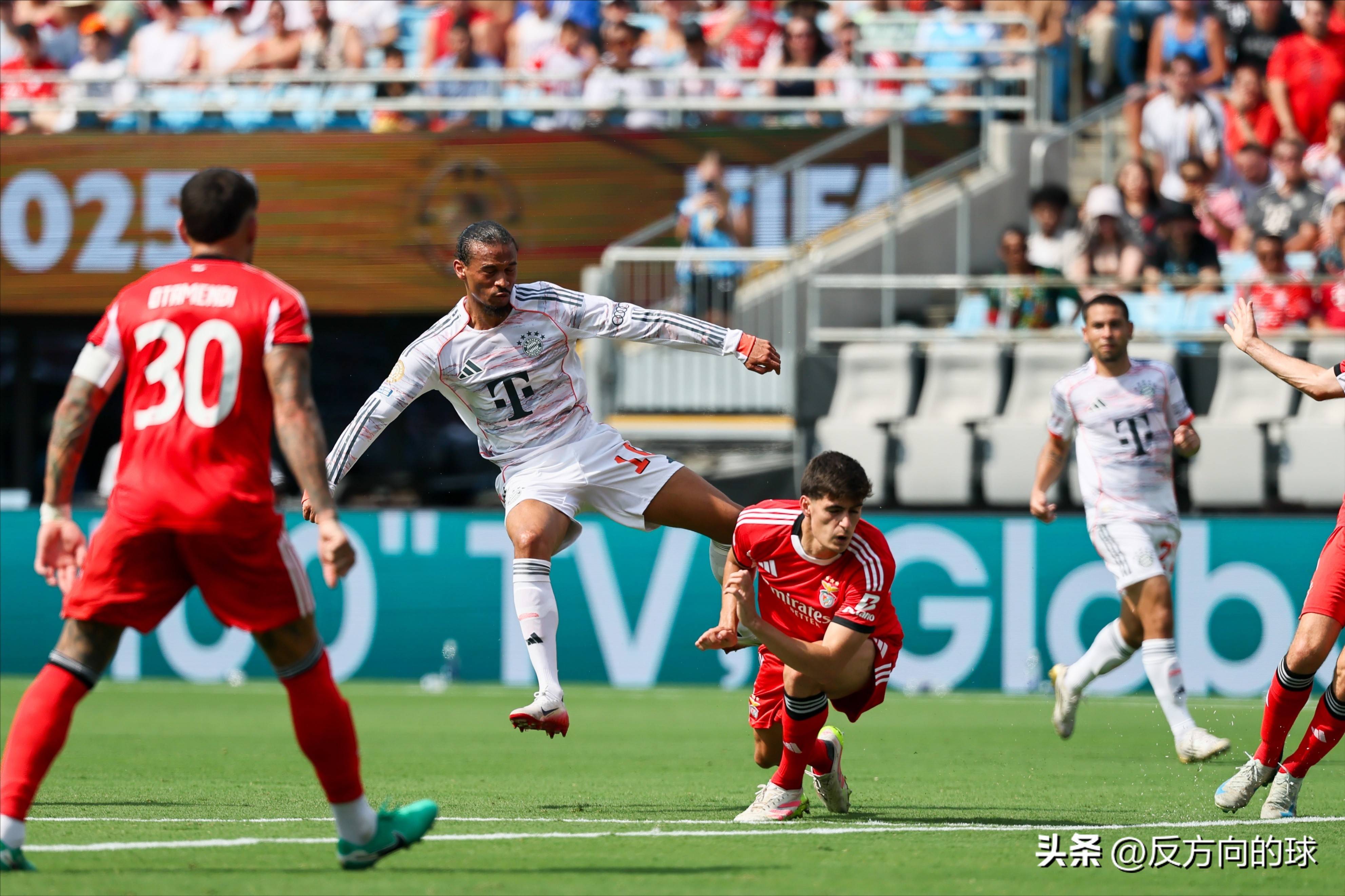 精英球星接连破门,队伍士气高昂!的简单介绍 精英球星接连破门,队伍士气高昂!的简单介绍