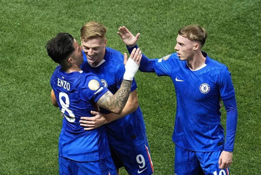 精英球星接连破门,队伍士气高昂!的简单介绍 精英球星接连破门,队伍士气高昂!的简单介绍