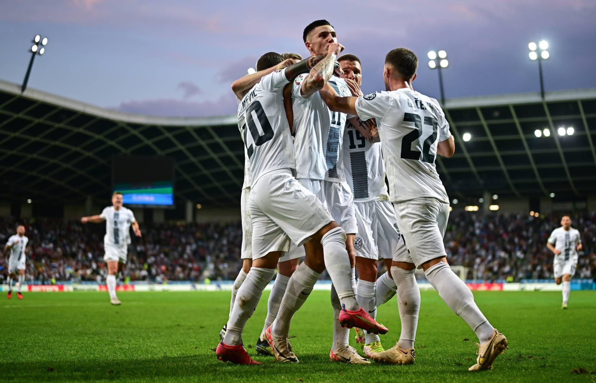 包含格拉斯哥流浪者力克对手,夺得关键胜利的词条 包含格拉斯哥流浪者力克对手,夺得关键胜利的词条