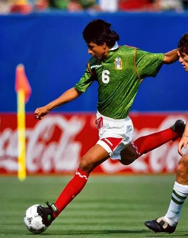 墨西哥女足积极备战，获得胜利