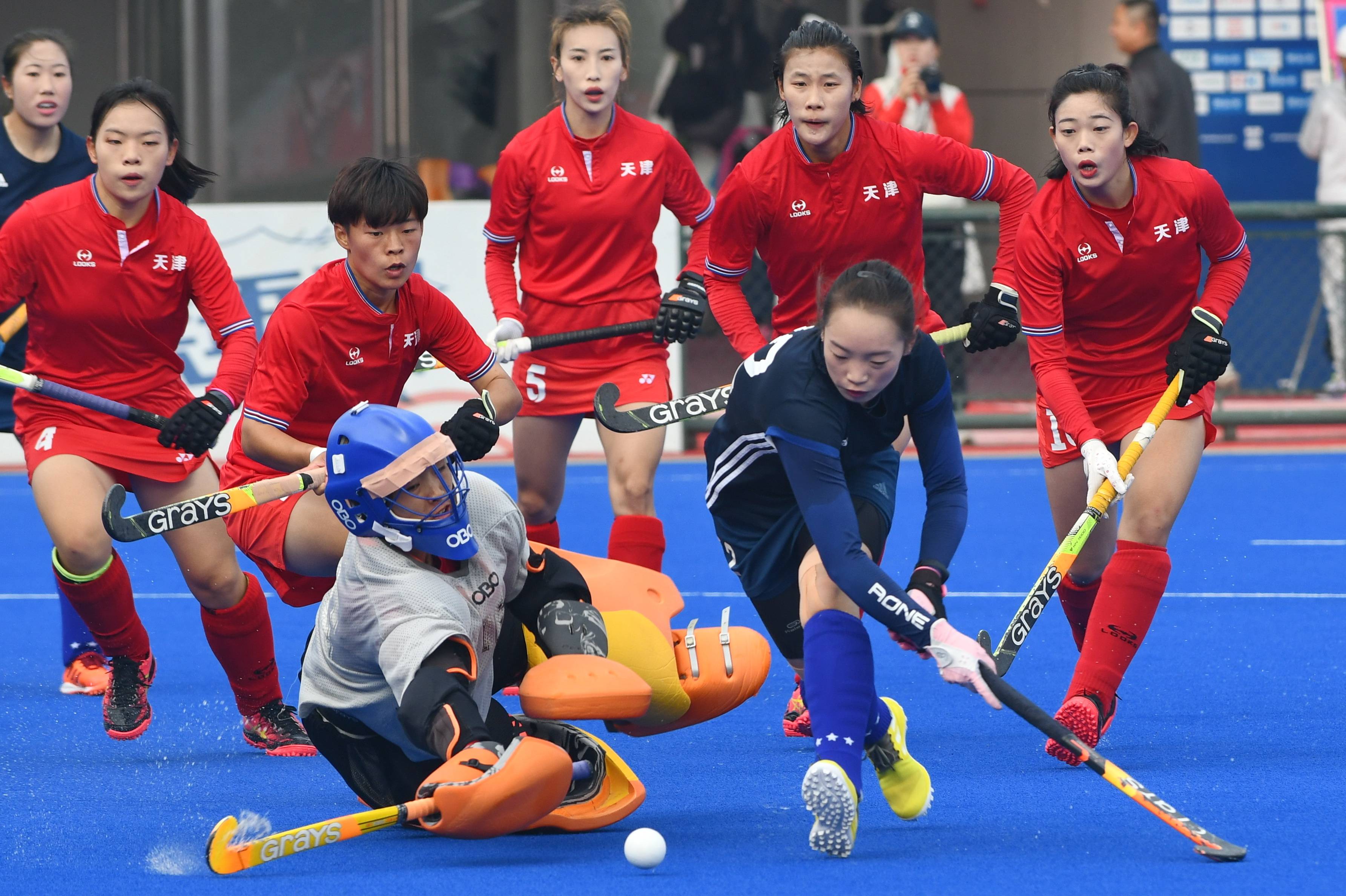 意大利男子曲棍球队击败强手晋级半决赛