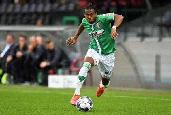 关于里尔逆袭逼平南特，保持不败纪录的信息