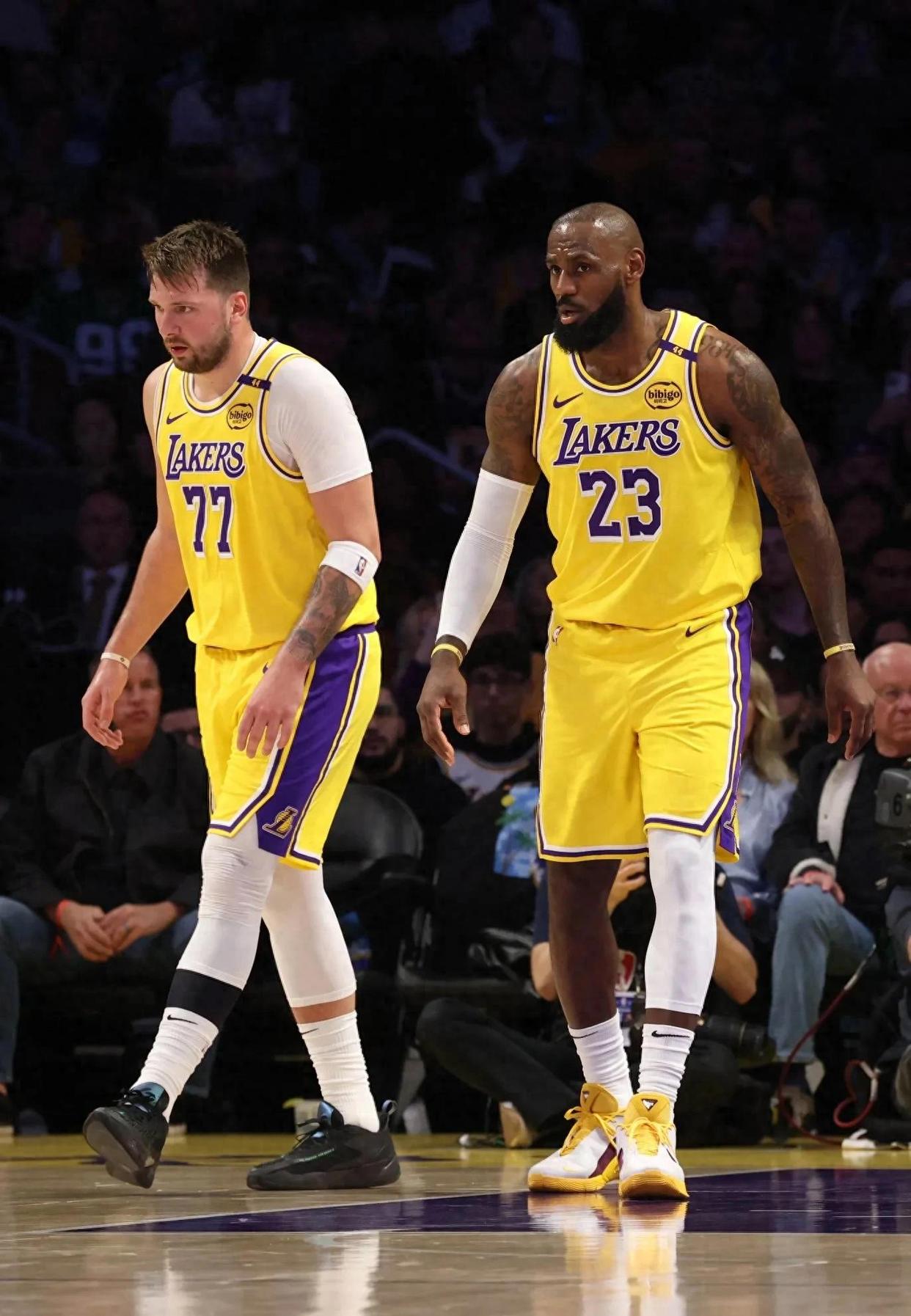 包含欧冠重磅对决：湖人迎战凯尔特人，比分揭晓的词条