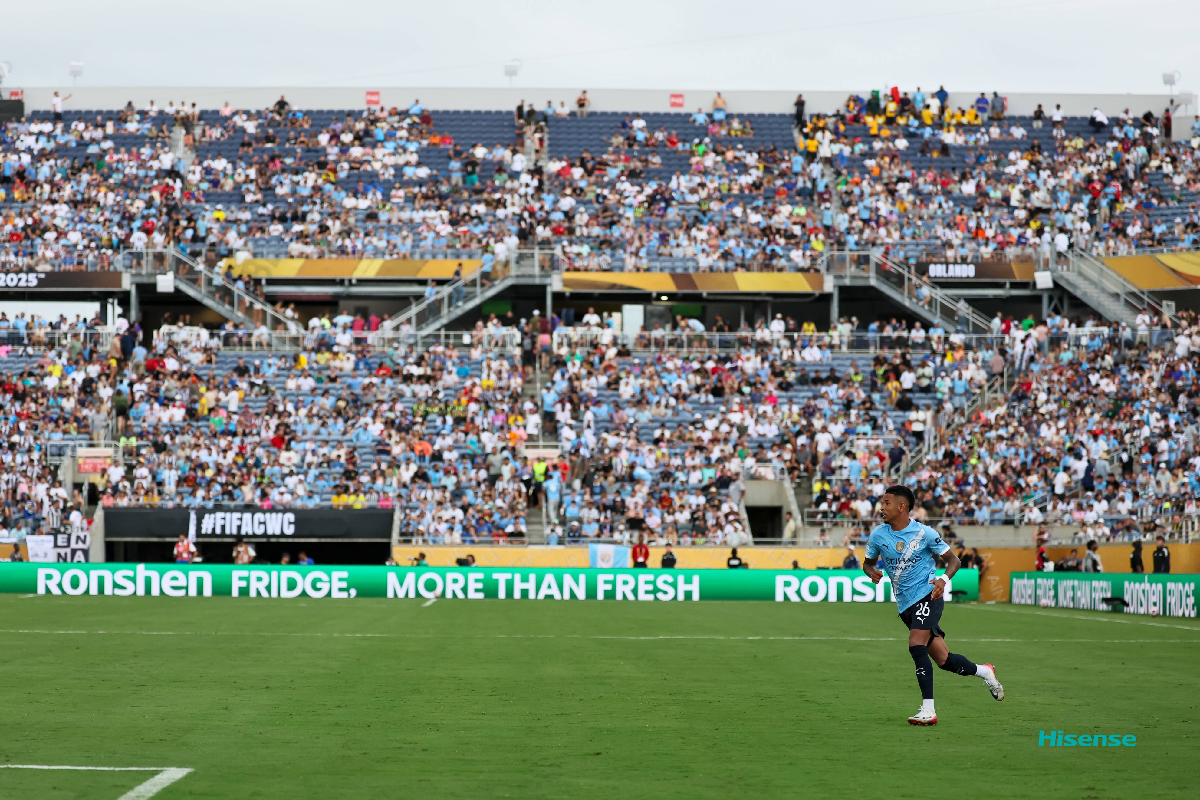 尤文轻取法国队，哈兰德关键助攻欧冠