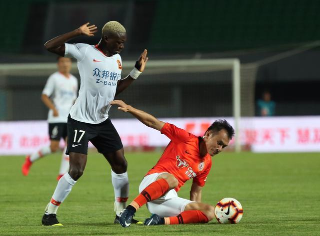 北京人和客战武汉卓尔，谁能取得三分？