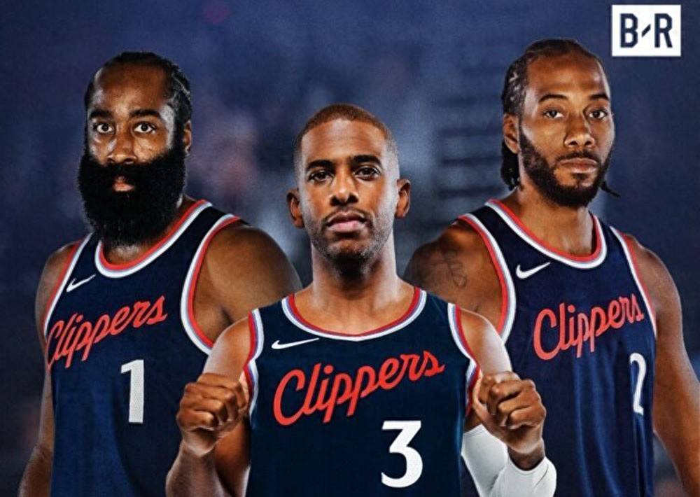 哈登10年后再入老鹰阵容，表扬团队配合精神