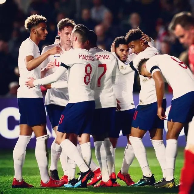 中国羽毛球队碾压英格兰羽毛球队,辛杜关键制胜的简单介绍 中国羽毛球队碾压英格兰羽毛球队,辛杜关键制胜的简单介绍