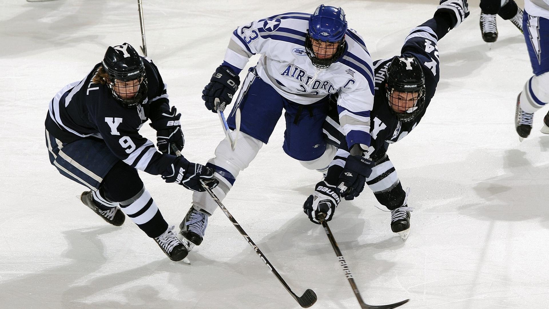 灰熊血拼辽宁队，杰伦格林关键时刻显神威