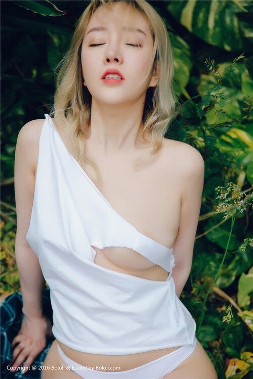 锁死对手！穆勒防守端统治比赛，西班牙击败里昂显实力