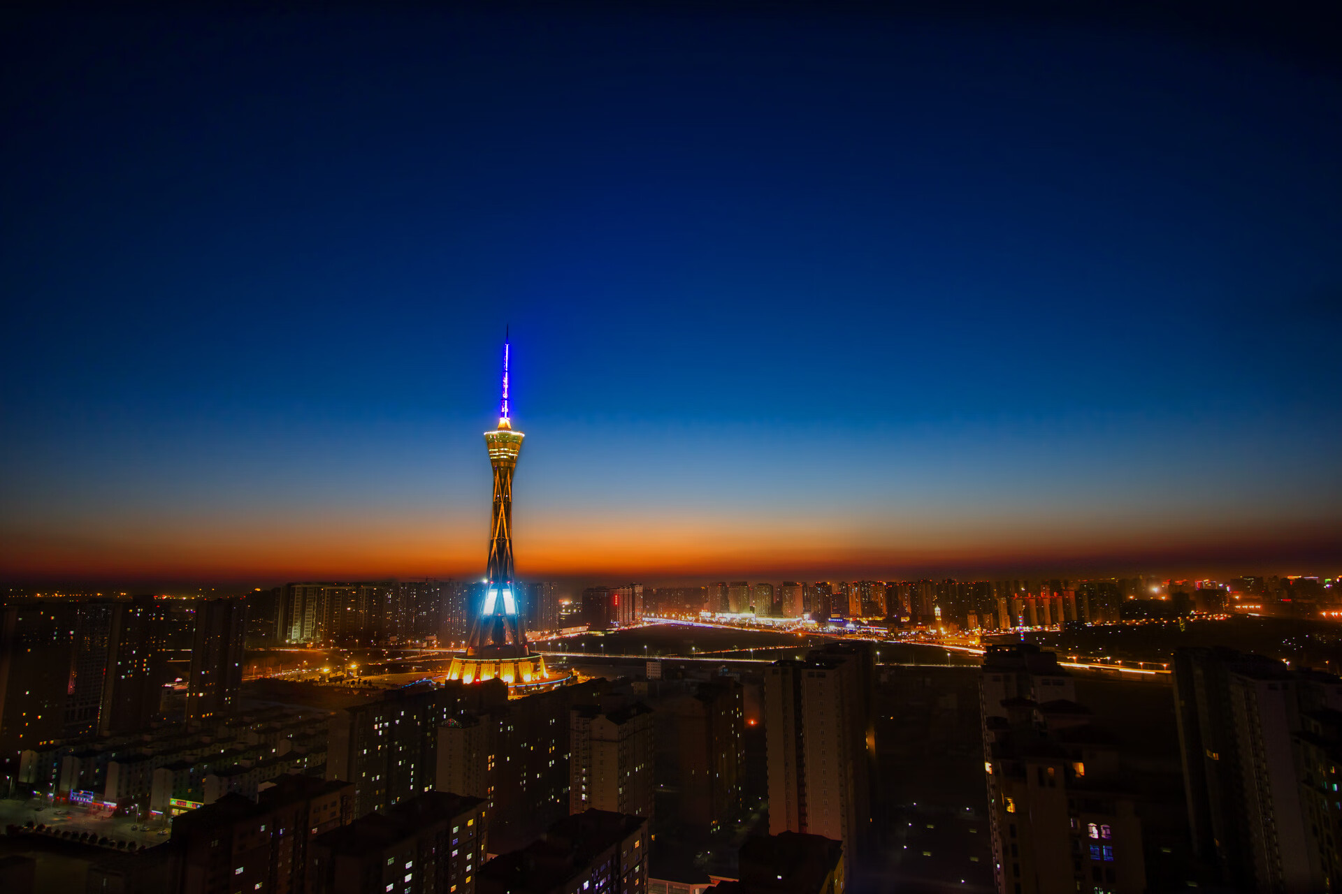 关键先生降临，当太阳险胜奇才之夜，约基奇定义了何为终极掌控