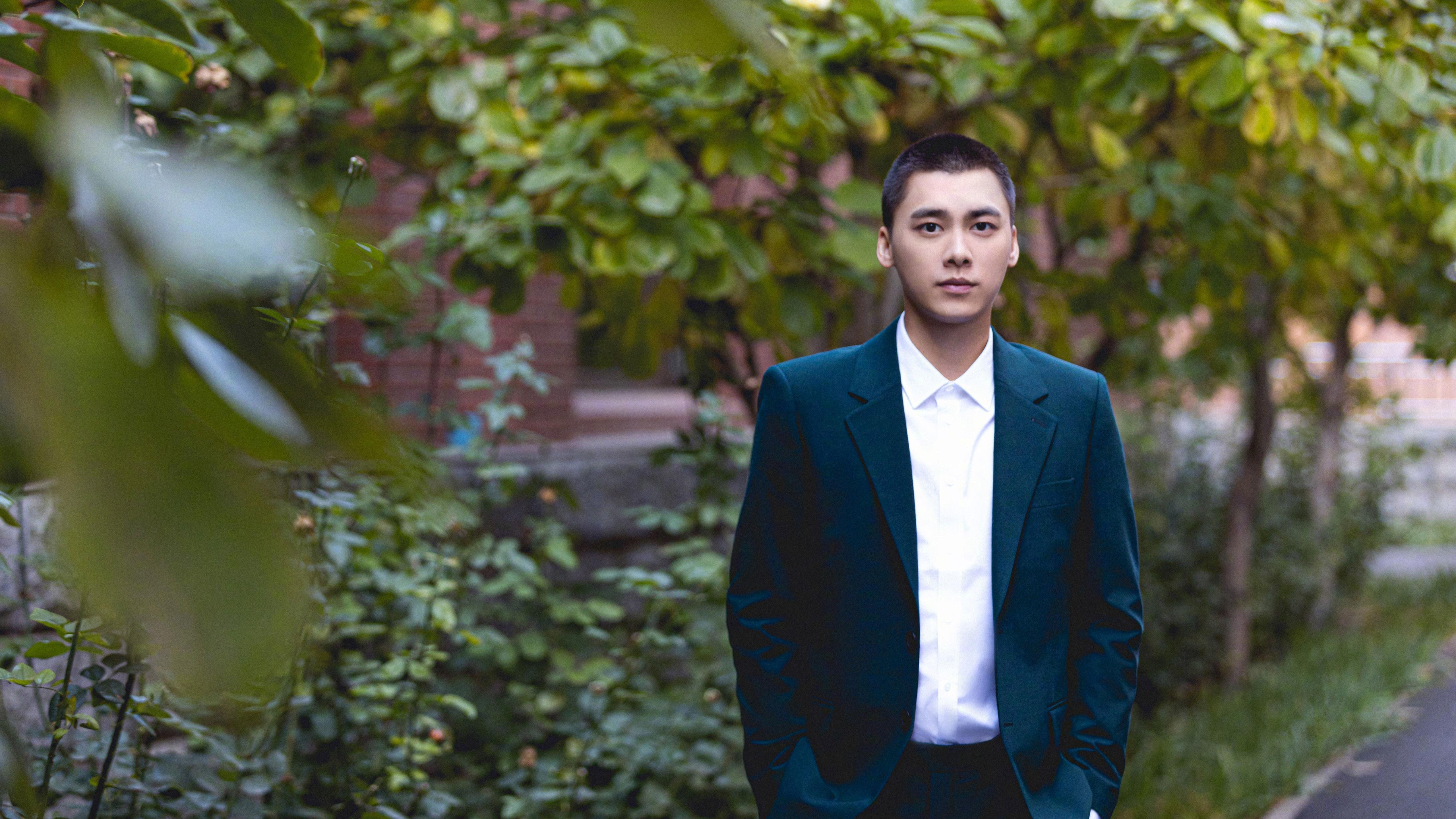 破茧与神迹，当马刺踏过深圳，布克于亚平宁写下篮球史诗